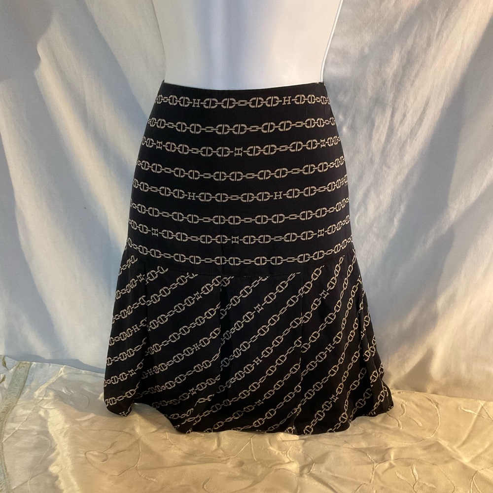 Hilfiger a-line skirt navy chain logo size 12